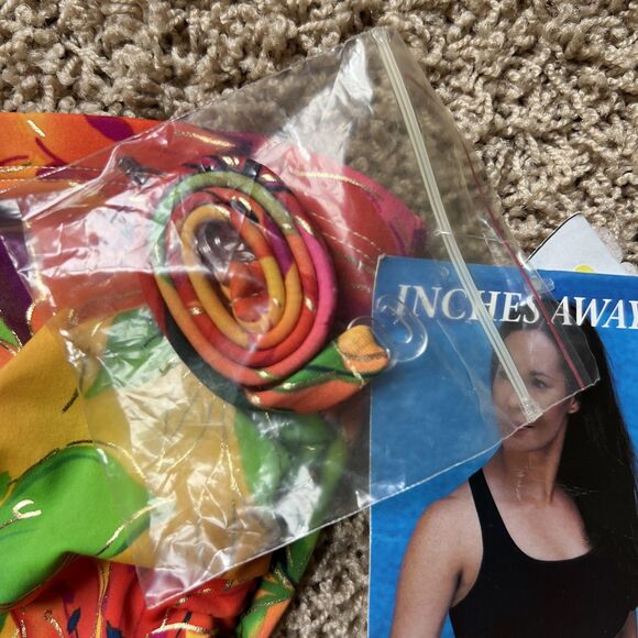 Inches Away One Piece Swimsuit NWT Size 10 Removeable Strap Tropical Floral - Picture 3 of 9